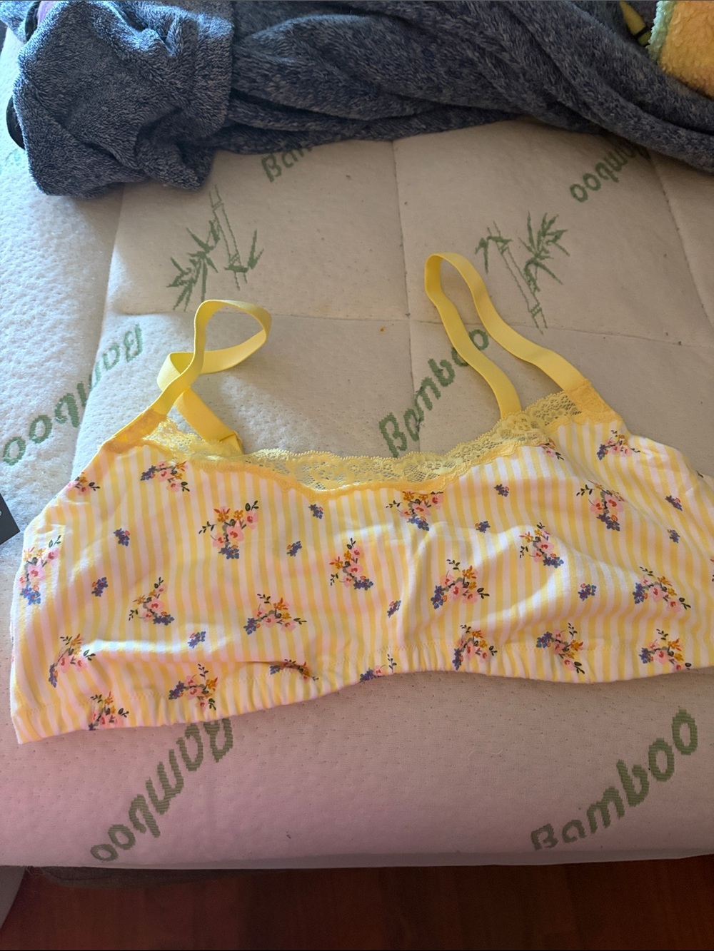 Savage X Fenty Yellow Striped Floral Lace Bralette